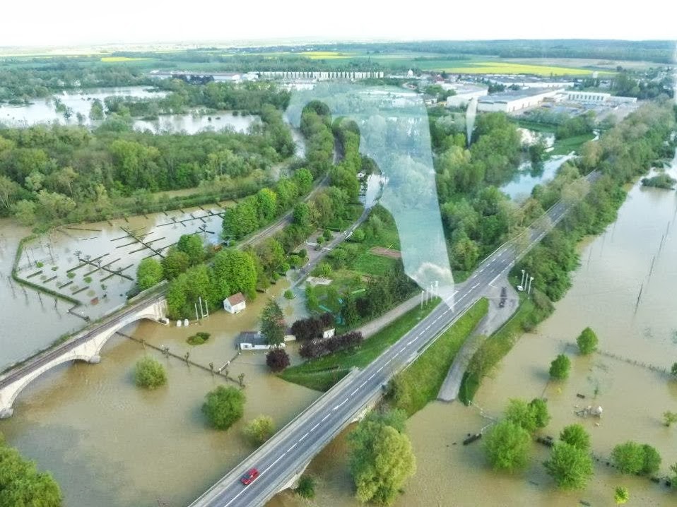 Crue de l'Armançon, en mai 2013, à Saint Florentin, camping rue du 19 mars 1962, dans l'Yonne